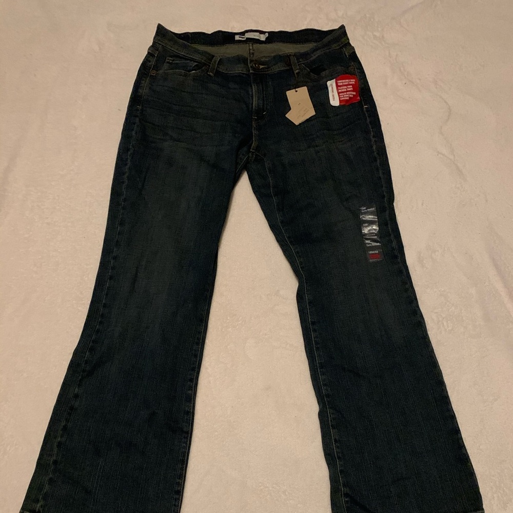 Levis bootcut denim